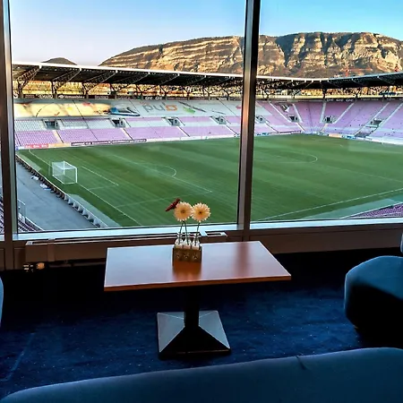 Ramada Encore By Wyndham Geneva Hotel Carouge