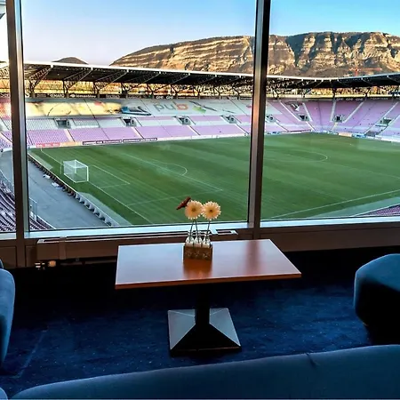 Ramada Encore By Wyndham Geneva Hotel Carouge